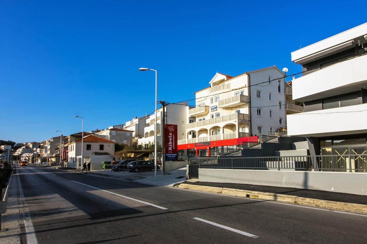 פודסטראנה Apartments Toni 2000 מראה חיצוני תמונה