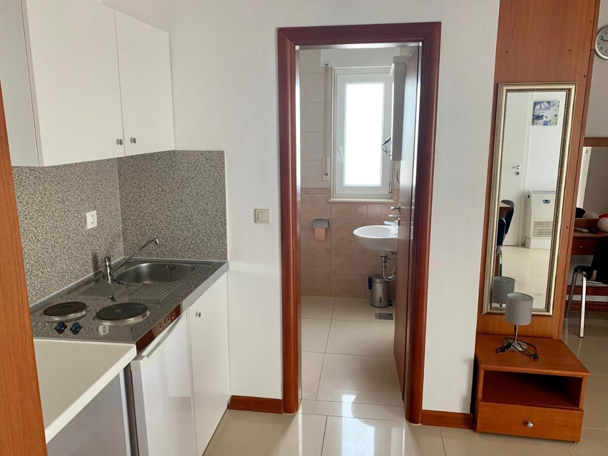 פודסטראנה Apartments Toni 2000 מראה חיצוני תמונה