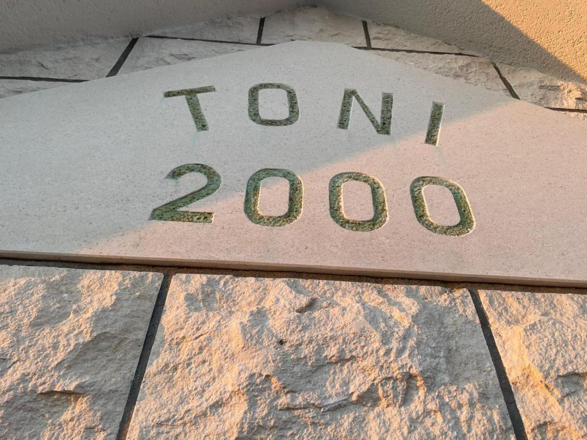 פודסטראנה Apartments Toni 2000 מראה חיצוני תמונה