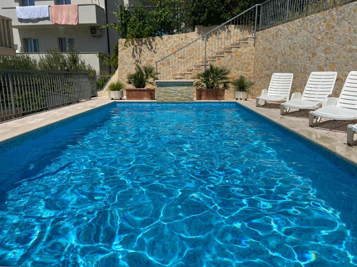 פודסטראנה Apartments Toni 2000 מראה חיצוני תמונה