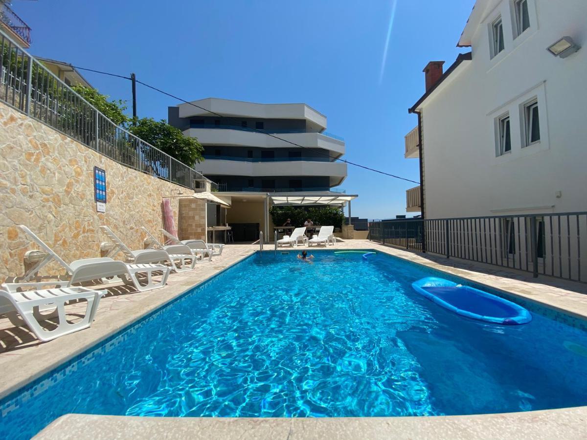 פודסטראנה Apartments Toni 2000 מראה חיצוני תמונה