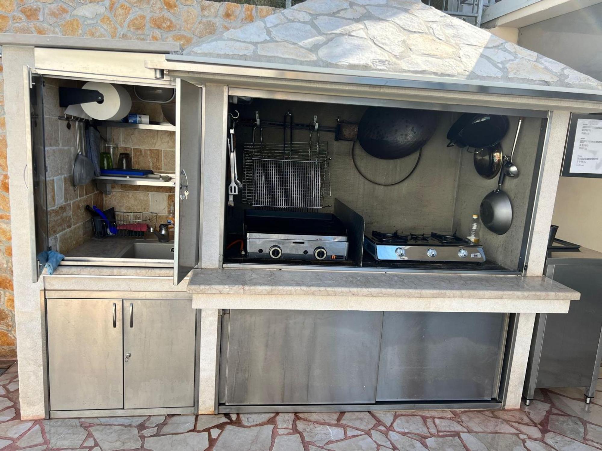 פודסטראנה Apartments Toni 2000 מראה חיצוני תמונה